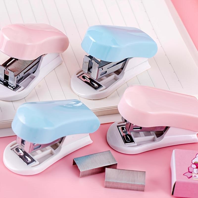 Cartoon mini stapler set, portable small office stapler, stationery supplies, back-to-school season, holiday gift