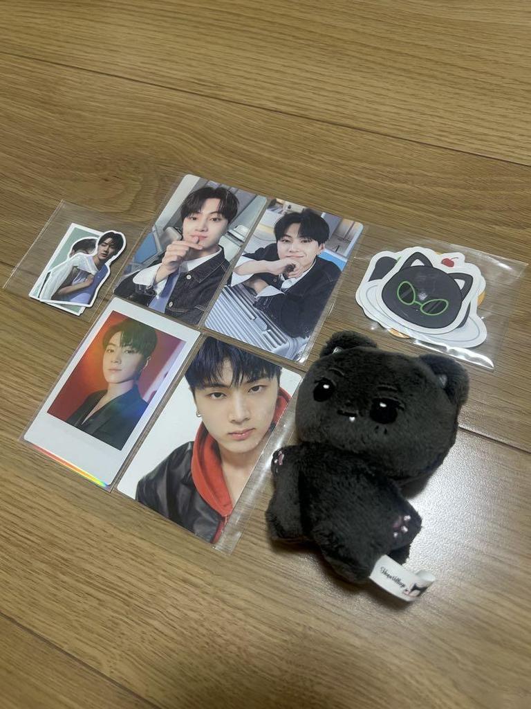 [USED] Enhypen plush toy Jay trading card