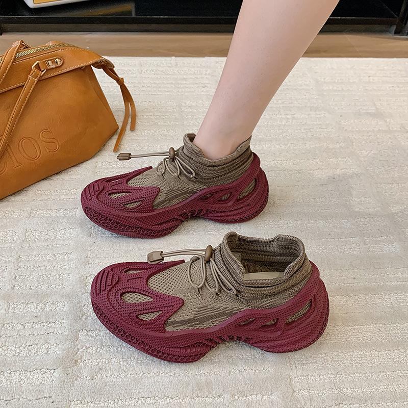 Couple socks shoes women's summer new thick-soled fly-woven sports and leisure shoes one-pedal men's running shoes