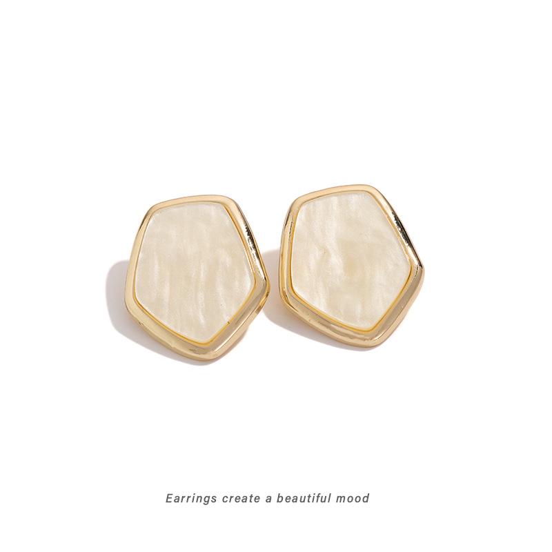 2025 Retro Gradient Geometric Earrings: Polygonal, Irregular Studs & Incense Coil Ear Clips