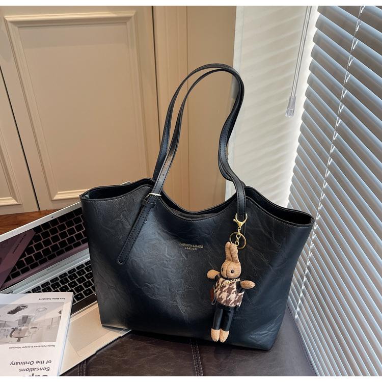 Premium underarm big bag women's new commuter retro versatile fashion shoulder bag large capacity tote bag