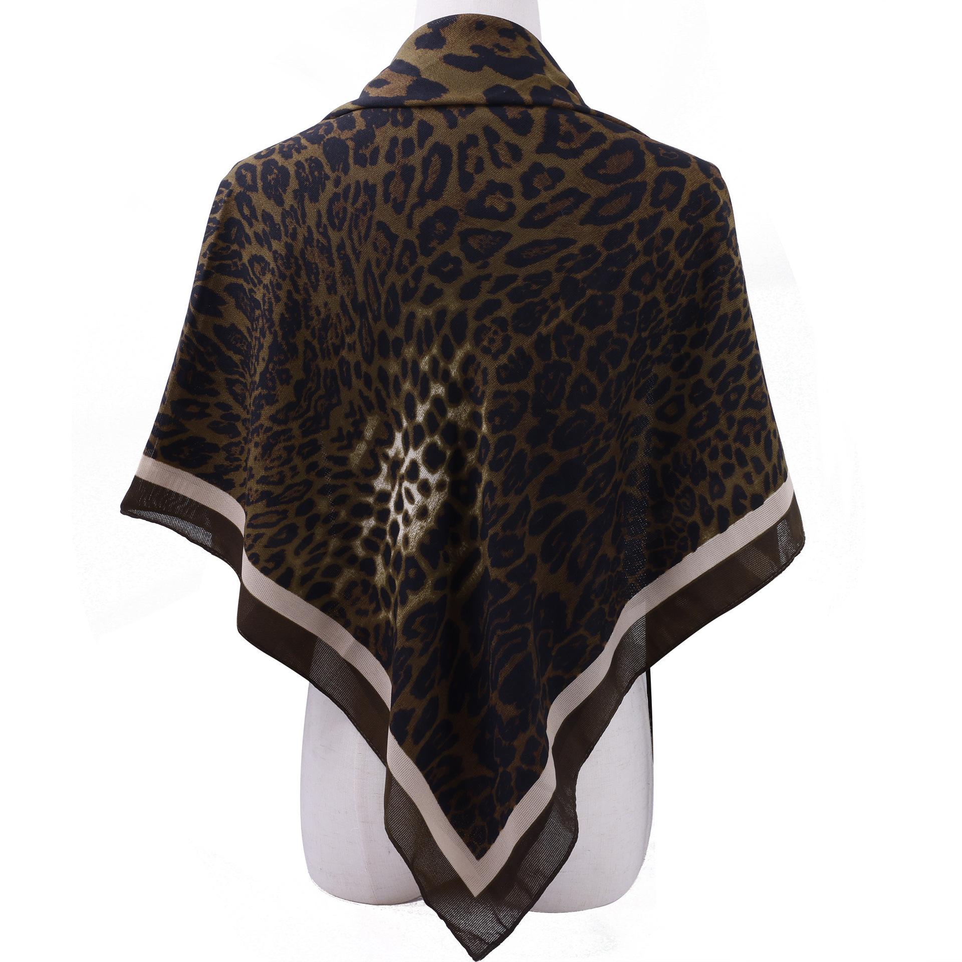 

- Leopard Print Fringed Square Scarf Fashionable Versatile Small Silk Scarf Scarf Headscarf Temperament Shawl Scarf 100X100CM