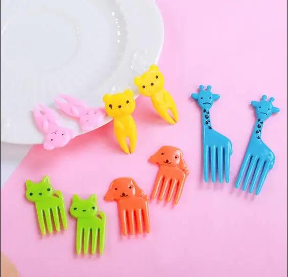 Novelty Plastic Cartoon Animals Ants Cats Musical Note Shape Food Fruit Fork Picks Set For Party Cake Dessert Bento Accessories