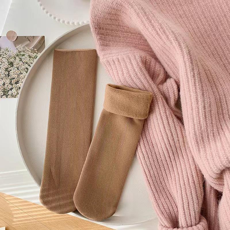 Women's Snow Socks, Mid-calf Fleece and Thickened Warm Sleeping Floor Stockings, Winter Women's Socks