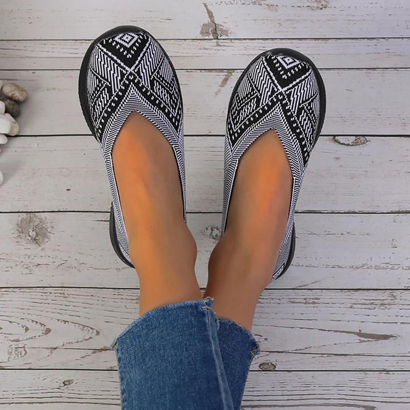 Fashion ZOKI Fashion Striped Loafers Shoes Women Summer Slip-on Breathable Knitting Flats Woman Comfort Non-slip Soft Bottom Sneakers