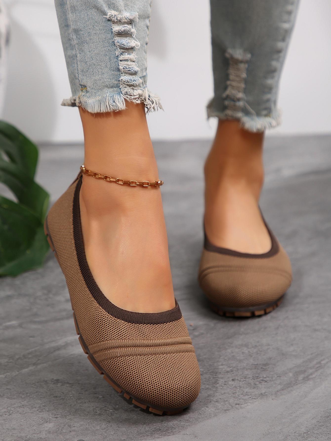 

Тканевые туфли женские весенние и летние дышащие трикотажные сетчатые туфли с плоским дном и круглым носком модные сетчатые туфли на одну ногу тканевые туфли 43 коричневый