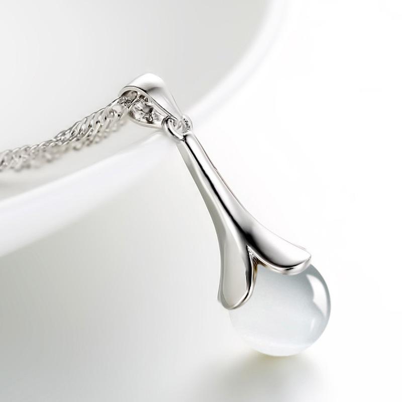 Pendant Light Opal Lucky Flower Leaf Temperament, Women's Silver Plated Necklace Pendant Jewelry