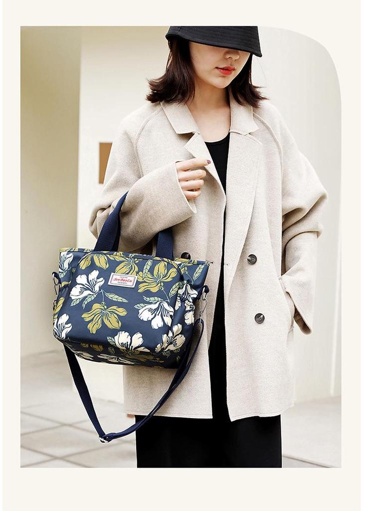 2026 Leichte Damen-Crossbody-Tasche aus bedrucktem Nylon mit mehrschichtigen Reißverschlusstaschen