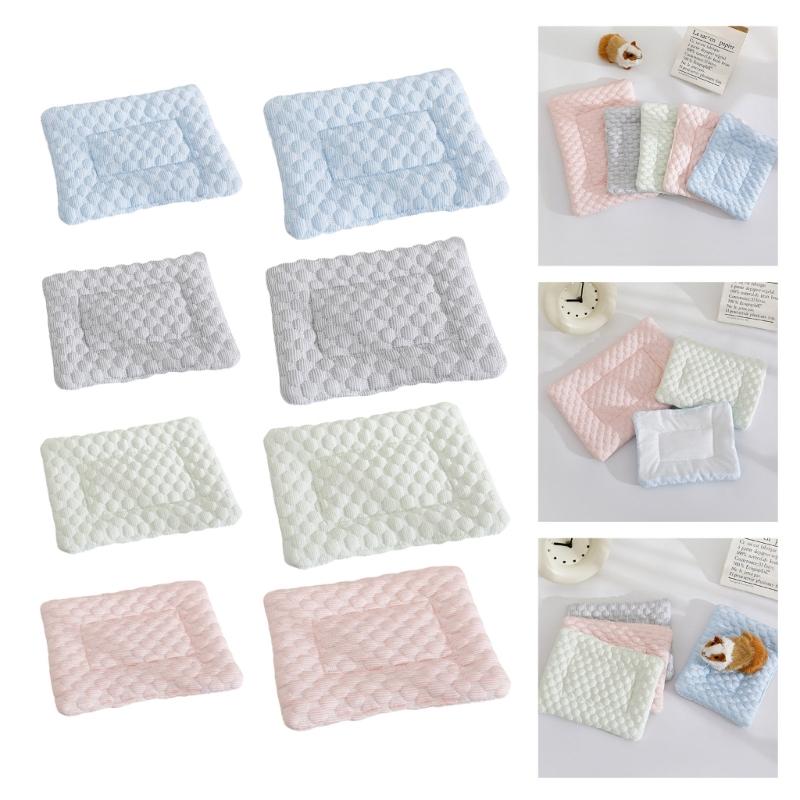 Small Animal Cooling Bed Mats With Antislip Base Multipurpose Hamster Cage Pad Ice Silk Fabric Easyly To Clean