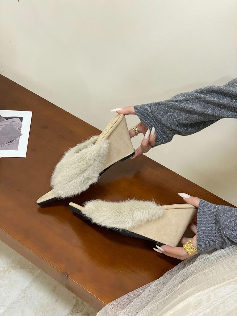 Feeling new fluffy slippers fairy pointed high-heeled slippers 2025 wear autumn and winter slope heel cool slippers woman
