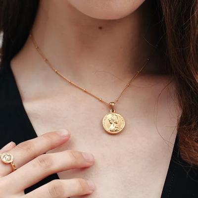 Medallion 18k Necklace