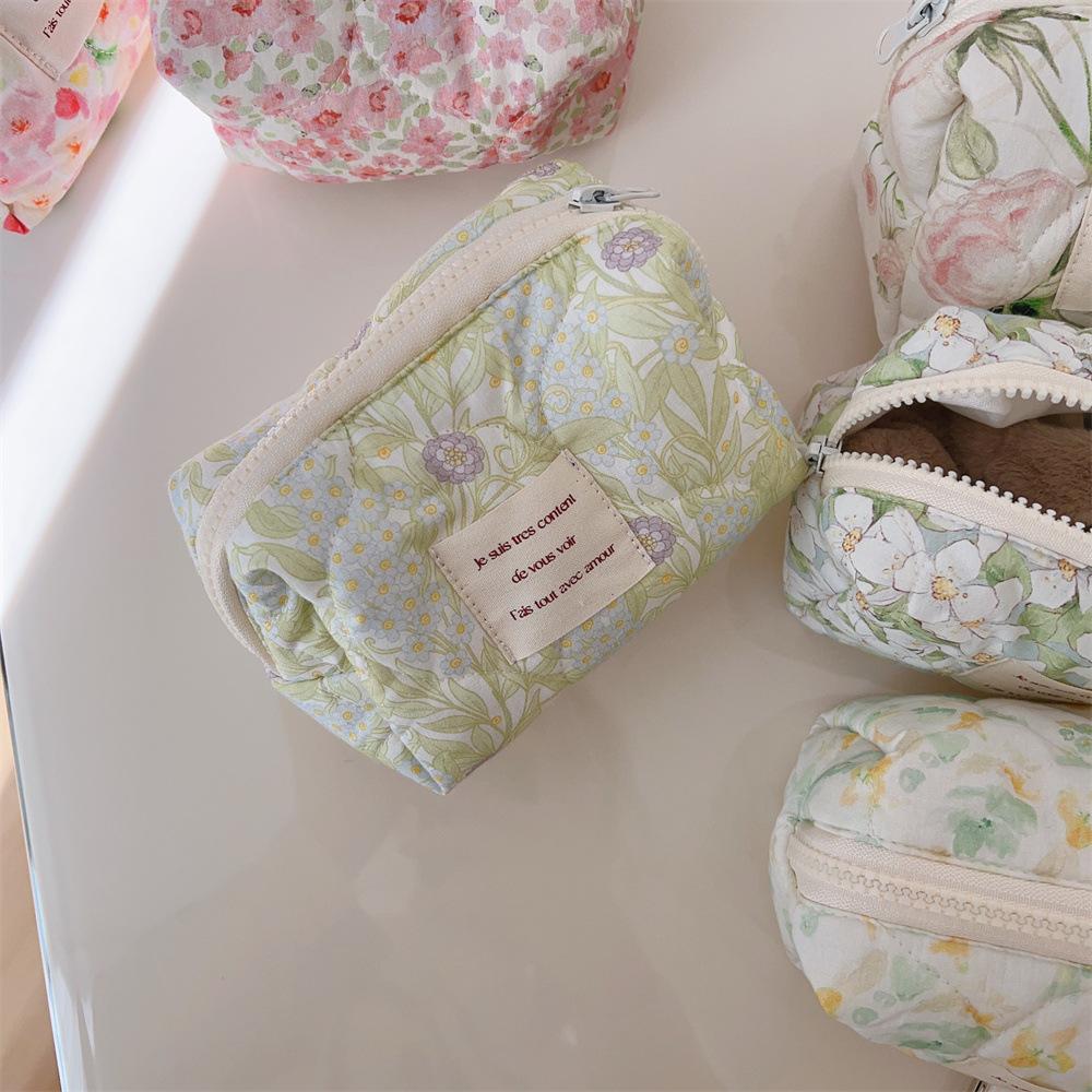 Fresh and sweet green powder floral padded cotton thick soft small square bag boat bag cotton cosmetic bag
