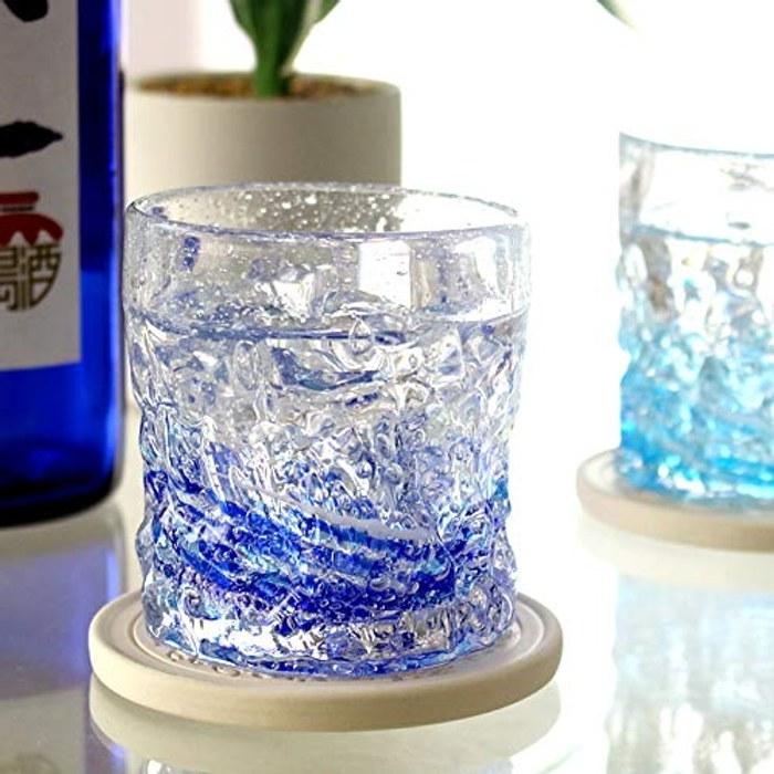 Kubakasa-ya Ryukyu Glass Rock Glass Okinawa Souvenir Fire Coral Glass Blue Glow-in-the-Dark Height: Approx. 8.0cm Diameter: Approx. 8.0cm