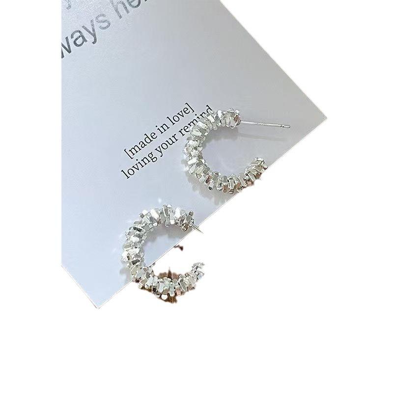 2024 Trendy Silver Beaded Hoop Earrings: Unique Design, Simple Elegance, Perfect for All Occasions.