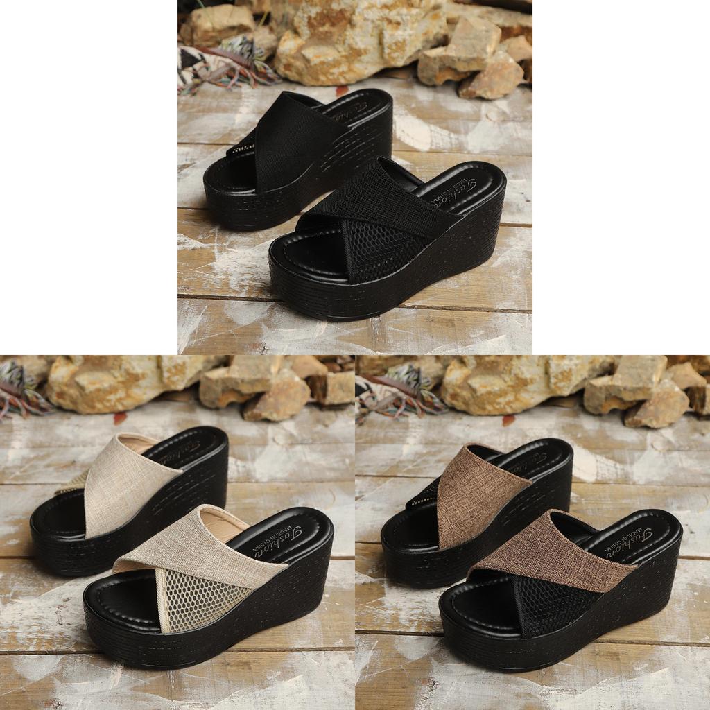 Große Schlupf-Flatsandalen mit Stoffobermaterial für den Sommerurlaub