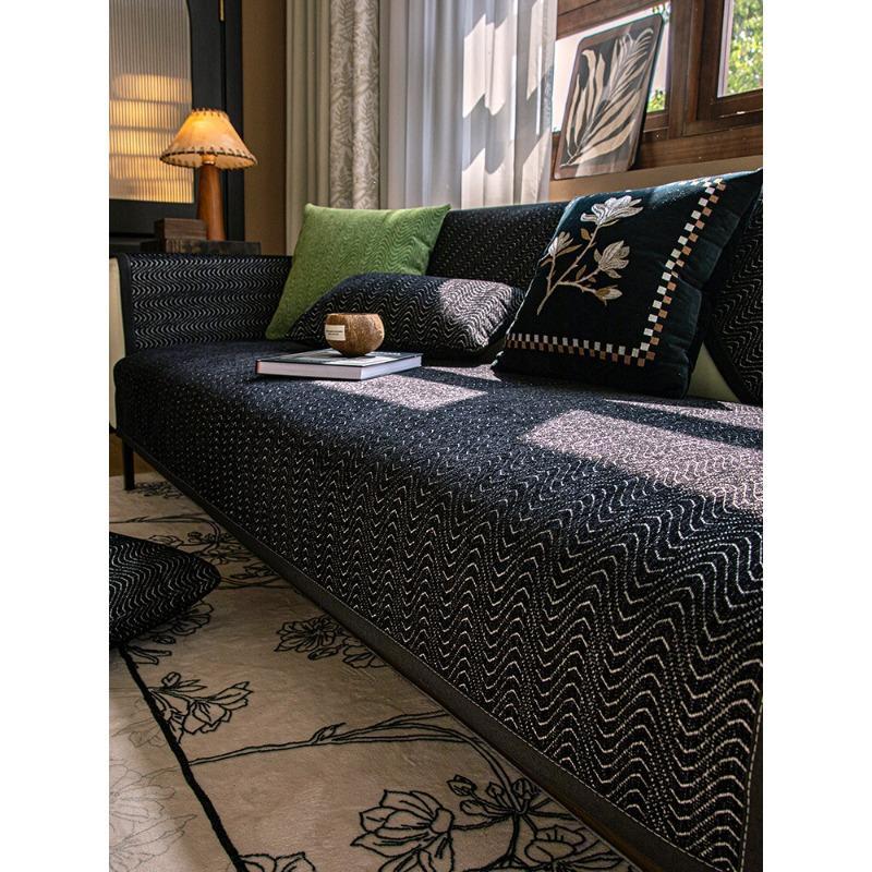 Light Luxury Sofa Cushion Four Seasons Universal Chenille Cover Cloth Black High-Grade Non-Slip Anti-Scratching Cover Blanket