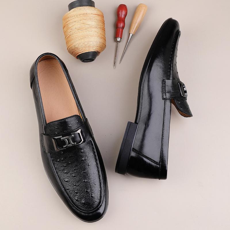 Echtes Leder Freizeitschuhe Herren Neuer Trend Gesellschaftliche Business-Kleiderschuhe Freizeitspaziergang Herren Slipper Flache Schuhe Klassische Elegante Loafer