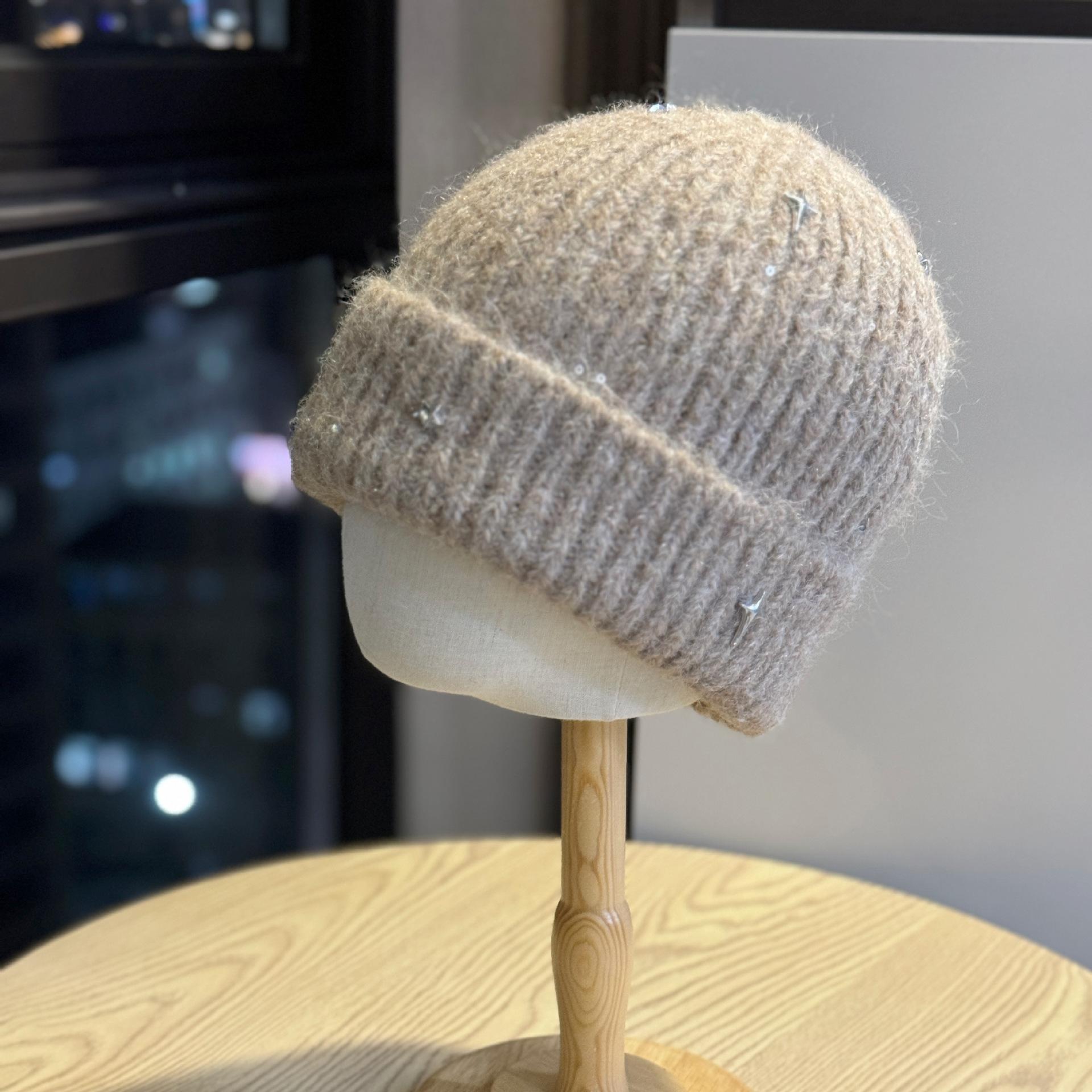 

New Face Showing Little Star Sequined Knitted Hat for Women Korean Style Winter All Match Woolen Hat Travel Warm Ear Protection Hat one size