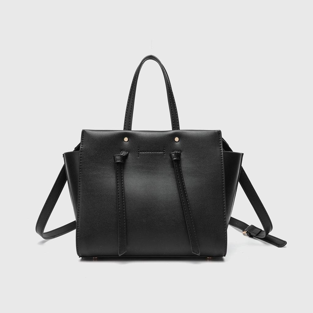 Z Familie Schultertasche mit Flügeln und Quasten - Hochwertige Umhängetasche