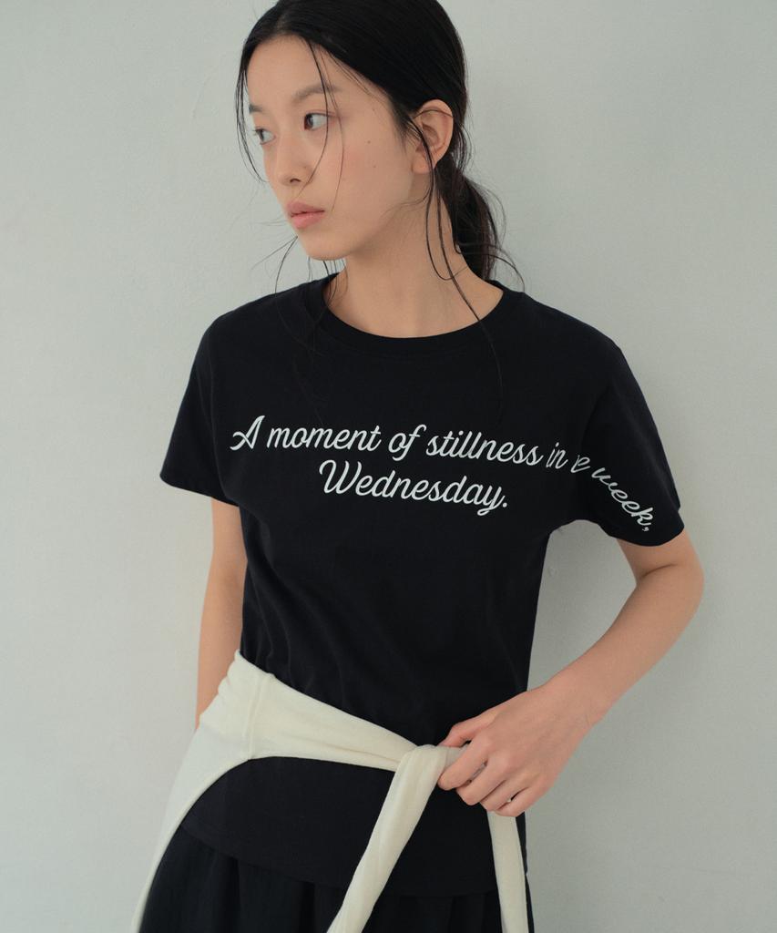 Wednesday Oasis For Woman Note Lettering Semi-Crop Short Sleeve T-Shirt_Black(W26Tp21)