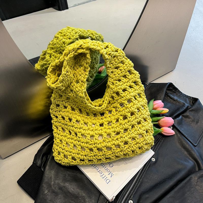 

Large capacity shoulder straw bag women s new trendy hollow hand-woven bag seaside vacation beach bag жовто-зелений