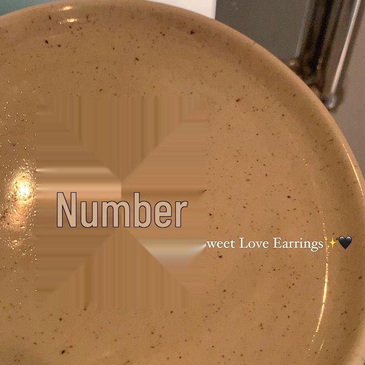 

Trendy Heart Stud Earrings for Women: Versatile Cool Style, 2024 Influencer-Inspired Design.