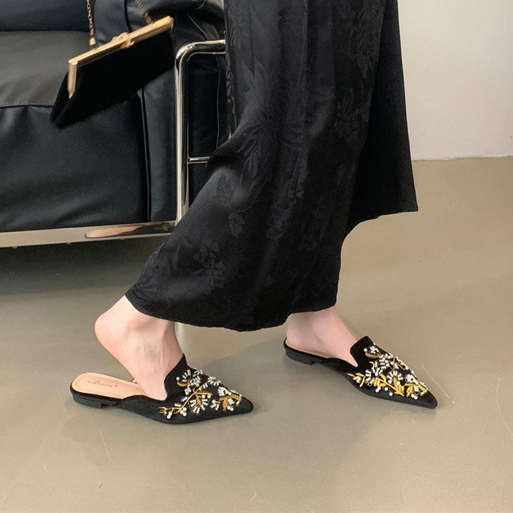 Slippers Women's Bag Head Embroidery Half Slippers Women's Summer Wear Pearl Velvet Pointed Retro Flat Muller Shoes