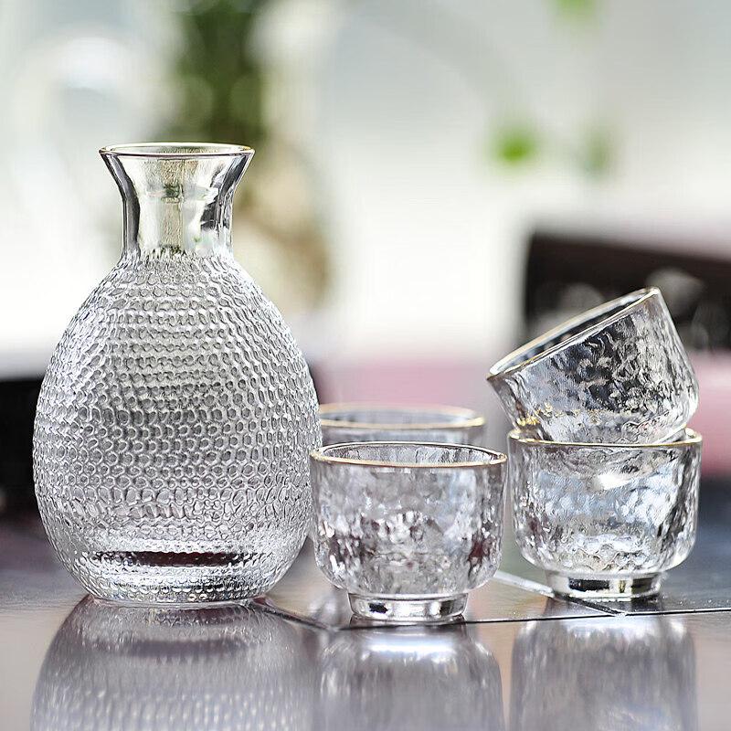 UOSO Japanese Style Hammered Glass Sake & Wine Warmer Set