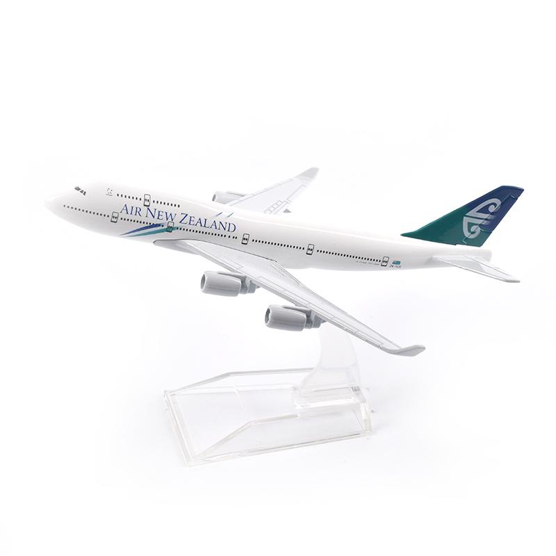 Jason Tutu Original Model A380 Airbus Boeing 747 Airplane Model Aircraft Diecast Model Metal 1:400 Airplane Toy Gift Collection