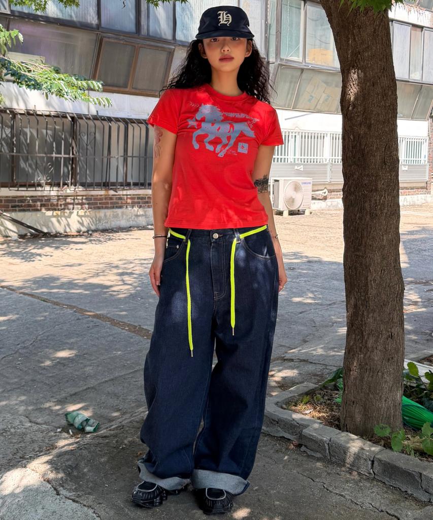 Damiswi Horse Graphic Pastel Slim T-Shirt_Red