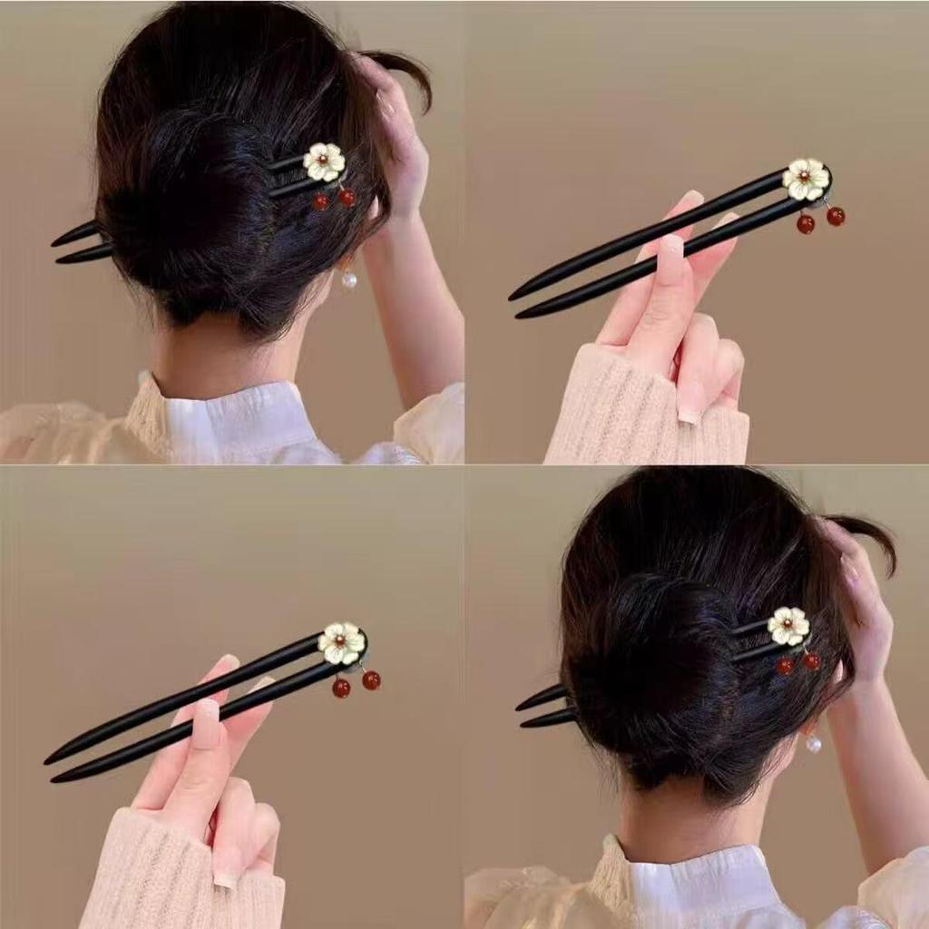 Sandalwood Women's Hairpin: Elegant Modern-Chinese Style Wooden Updo Stick