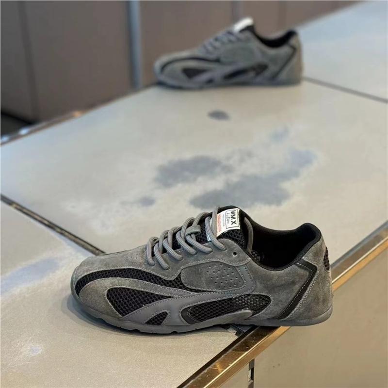 Sports Chaozi Xia's new mesh surface is breathable and comfortable, solid color is comfortable bc