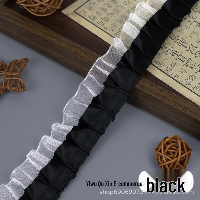 Doppellagiges 4 cm gefaltetes Polyester-Chiffon-Spitzenband mit Herzdesign