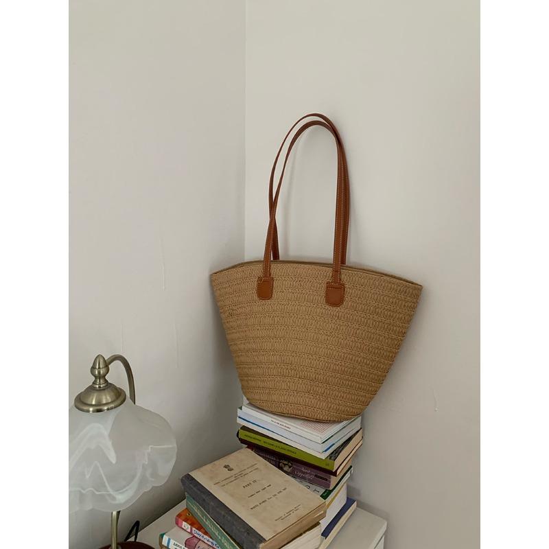 Straw Woven Bags for Women with Large Capacity New Style Vacation Beach Bags Woven Buckets and Vegetable Baskets Commuting Toys