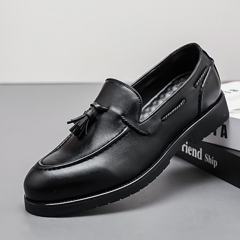 Fashion Italy Men Tassel Fashin Casual Shoes Autumn Leather Loafers Office Shoes for Men Driving Business Comfortable Slip On Shoes Men