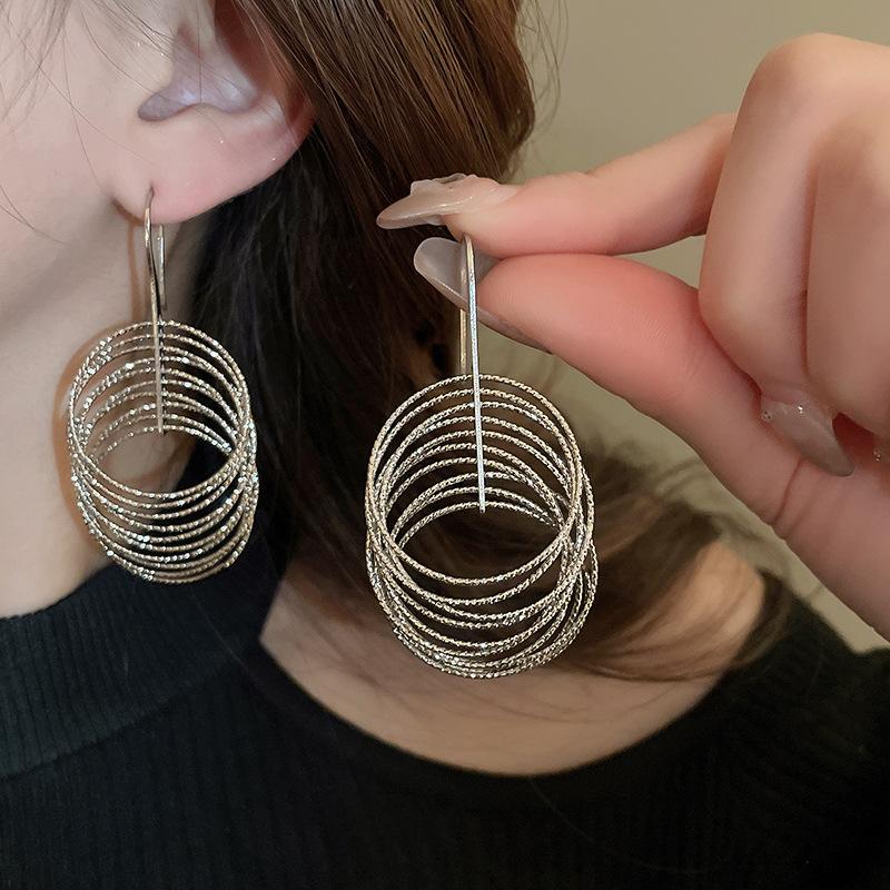 Exaggerated multi-layer circle geometric earrings, fashionable high-end temperament, ear hooks, cold wind earrings