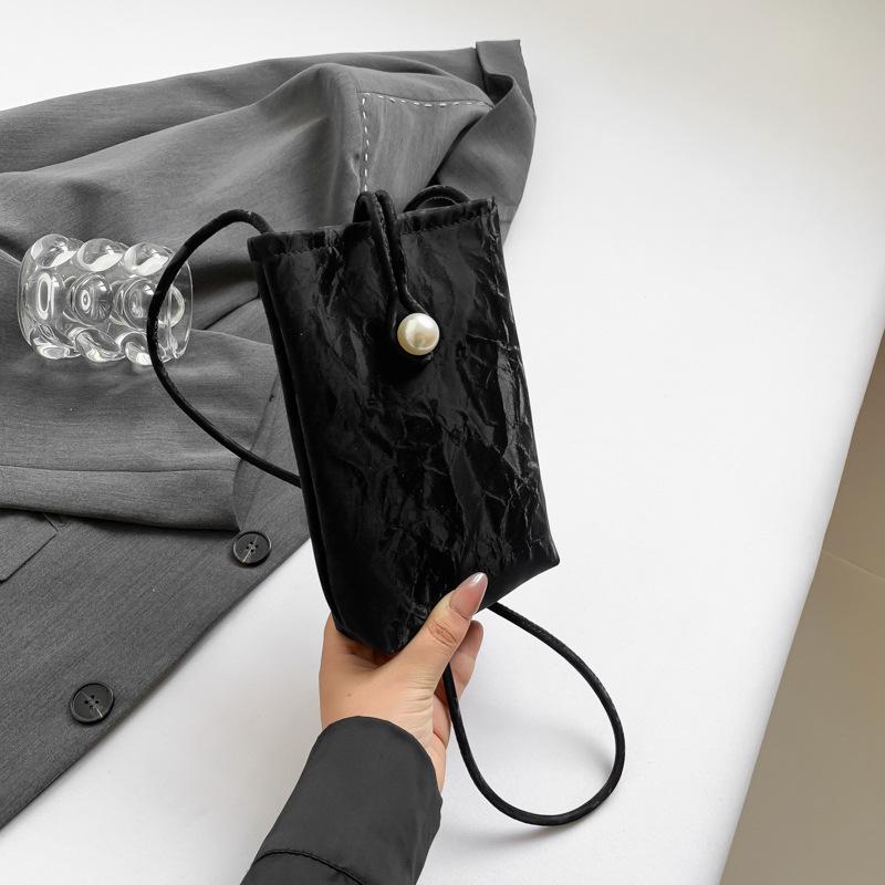 

Новая китайская сумка женская 2024 новая летняя простая модная сумка-мессенджер модная легкая маленькая сумка-портфель маленькая квадратная сумка чёрный