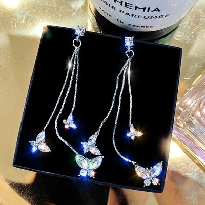 Koreanischer Glänzender Schmetterling Kristall Tropfen Ohrring Bijoux Langer Quasten Hängeohrringe für Damen Statement Ohrringe Party Schmuck Geschenke