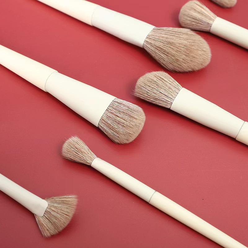 10-Piece Soft Bristle Makeup Brush Set: Eyeshadow, Lip, Blush, Nose Shadow Brushes