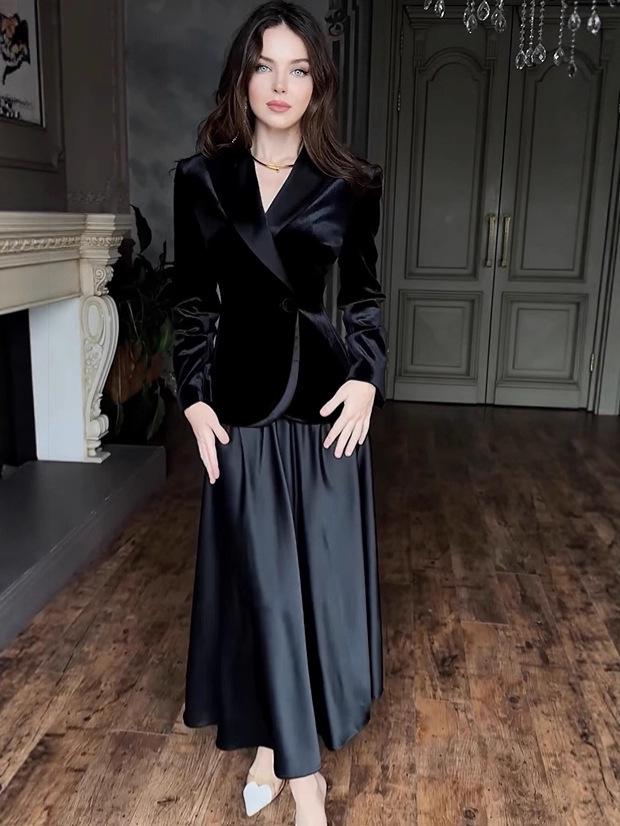 2025 Autumn European & American Elegant Solid Color Top and Skirt Set