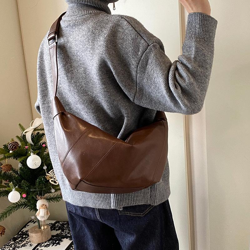 2025 Fall/Winter New Light Luxury High-End Niche Fashion One-shoulder Crossbody Armpit Bag Women