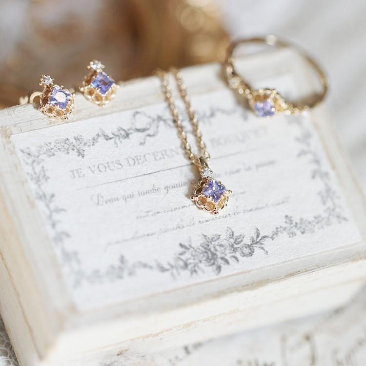 

2026 Fashionable and Exquisite, Small Princess Square Inlaid with Zircon Light Luxury and High-end Sense, Ring Silver Needle Earrings 45CM