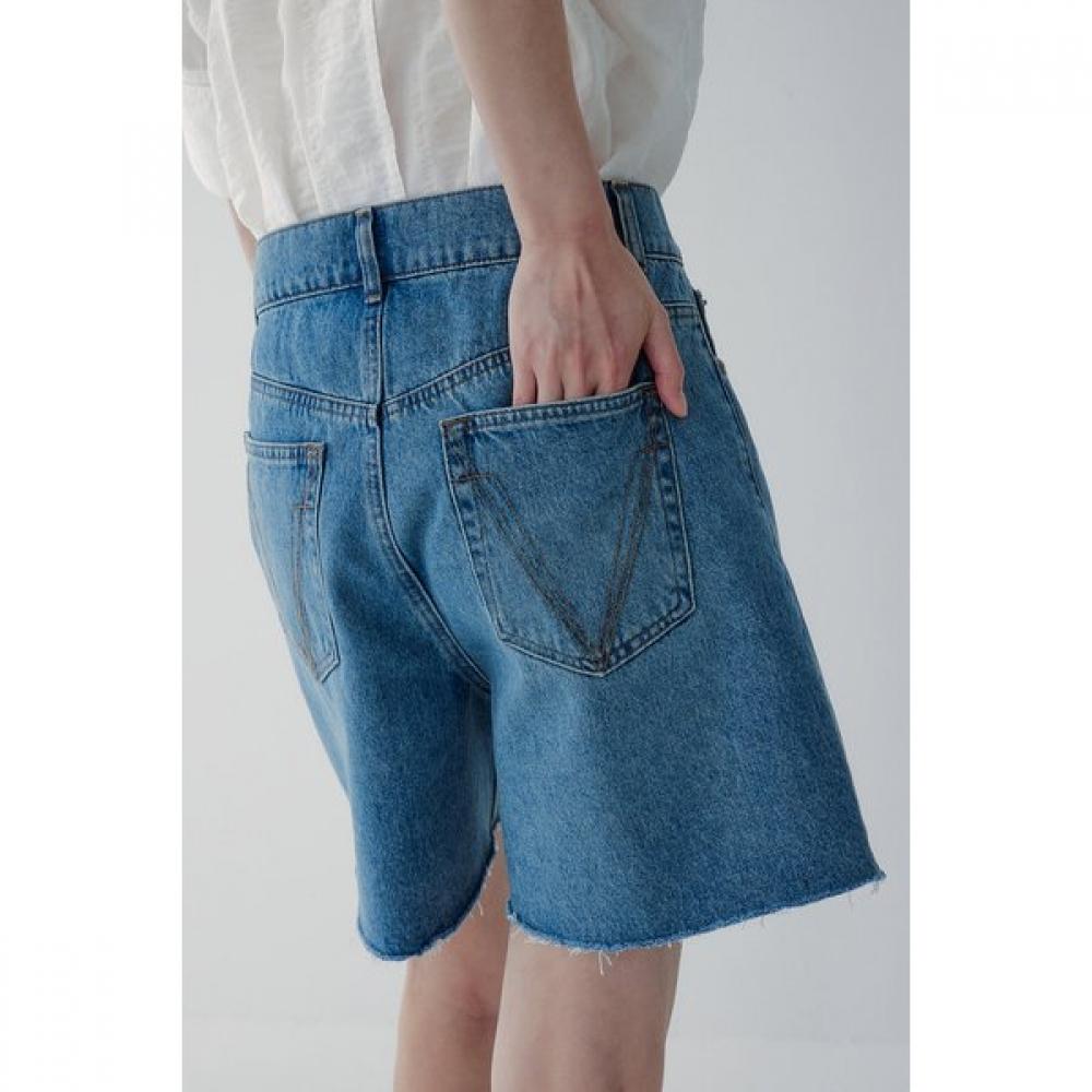 Vov Midi Denim Shorts With Stitch Pocket 7115355803