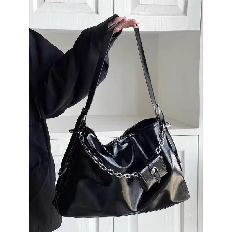Spring/Summer 2024 Large Capacity Ladies' Fashionable Underarm Messenger Shoulder Bag