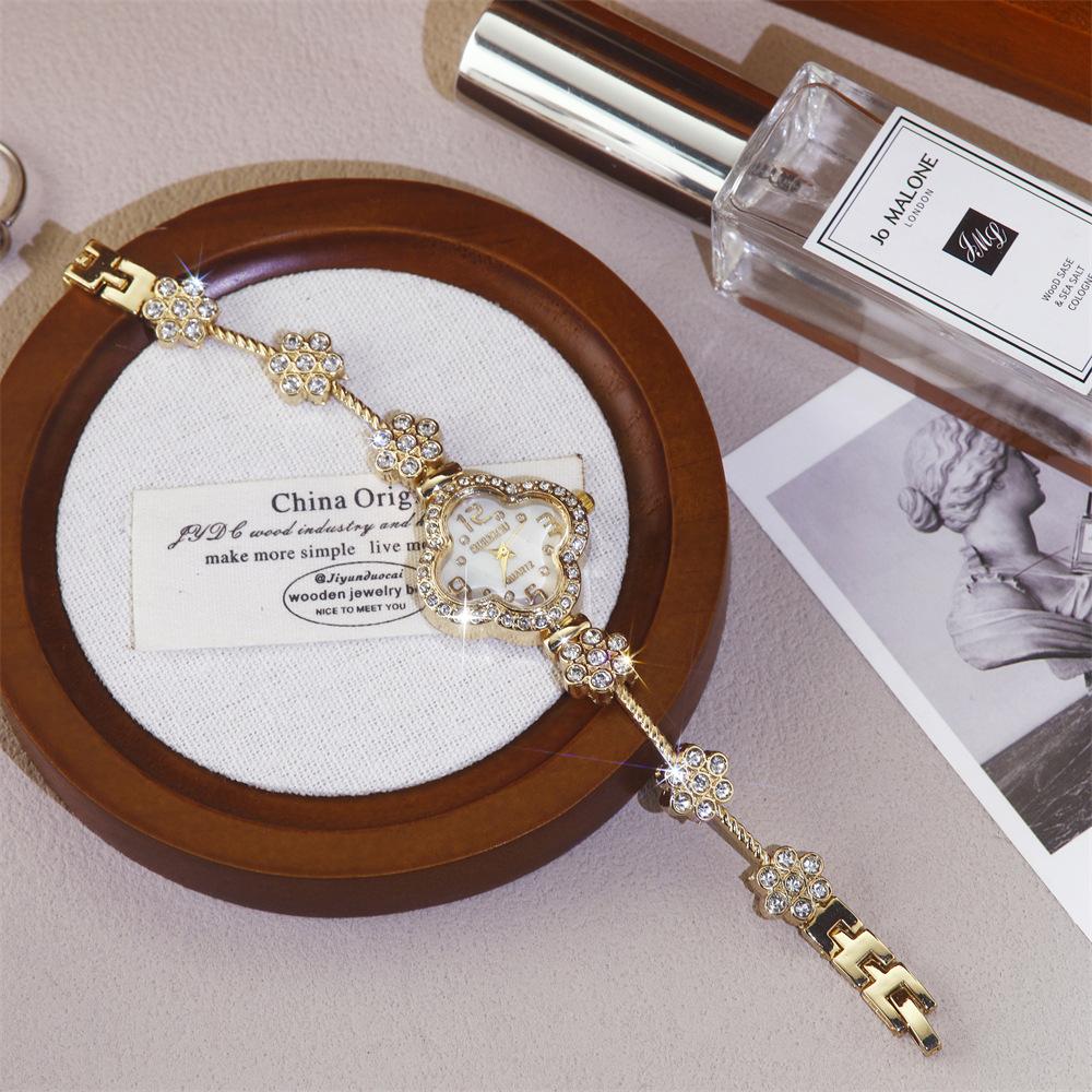 Full diamond fine leaf grass dial watch, light luxury and high-end feel, digital face bracelet, ladies' temperament exquisite watch