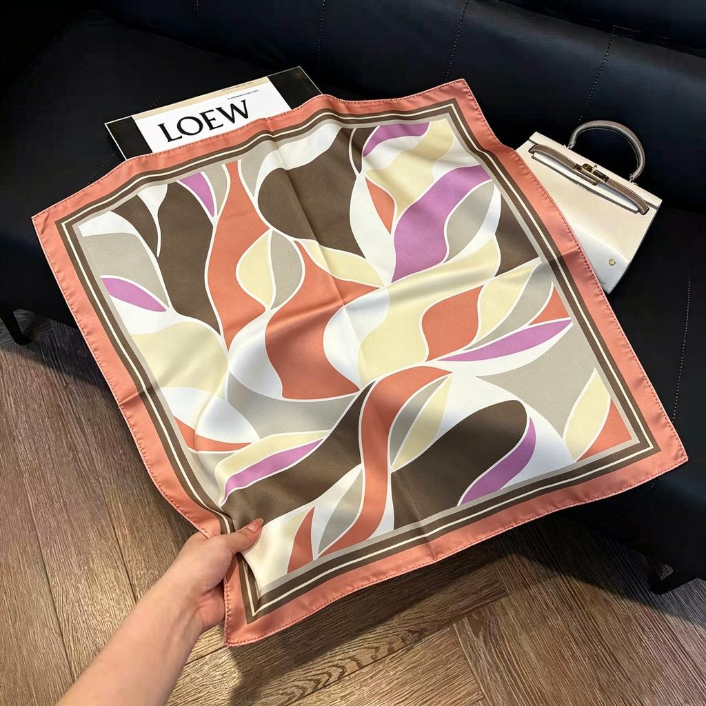 May Kaji Cashew Flower Square Scarf Retro Men's Silk Scarf Buckle British Style Scarf Men's Paisley Pattern Small Scarf Women
