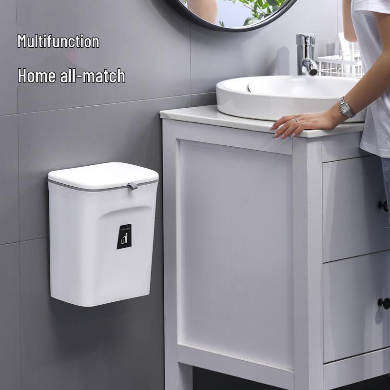 Wall-Mounted Kitchen Trash Bin: Hanging, Movable Storage for Cabinet Doors