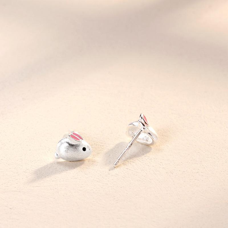 Rabbit Stud Earrings Women's Autumn Earrings New Year Trendy Cute Niche Design High-end Earrings