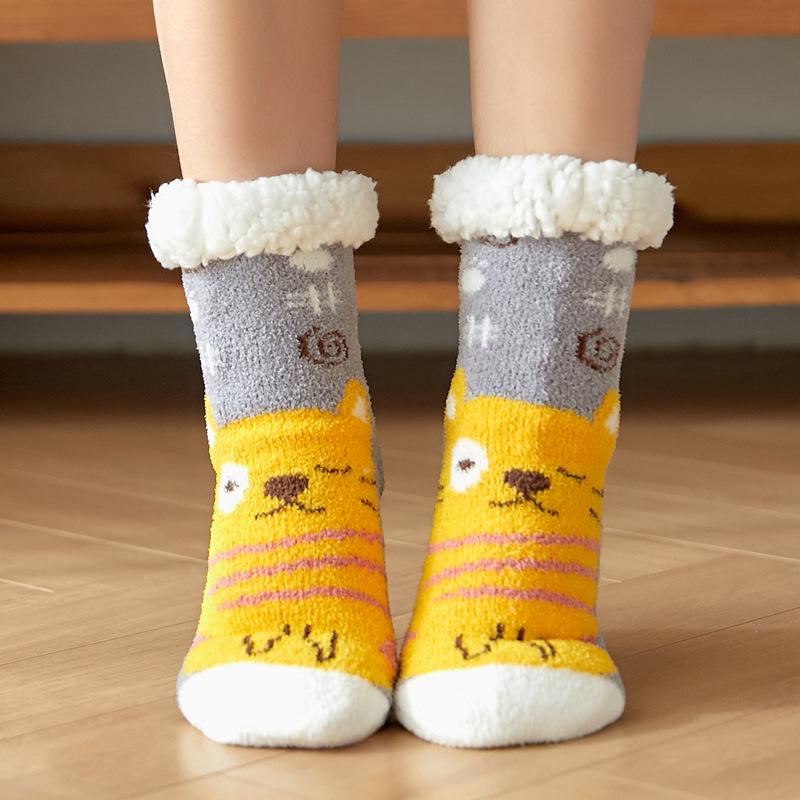 Women's Fleece Christmas Snow Socks - Cozy Floor Slippers for Maternity, Bare Leg Warmth