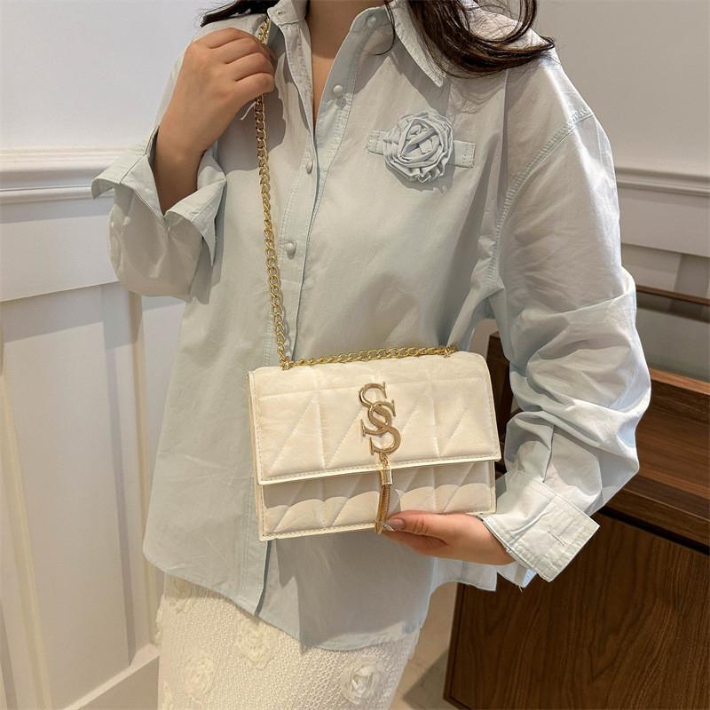 Stylish Pu Chain Crossbody Bag For Women With Chic Design And Versatile Colors